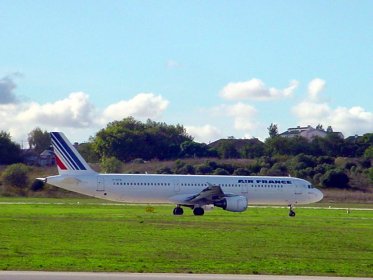 Aeroporto de Lisboa / Aeroporto da Portela