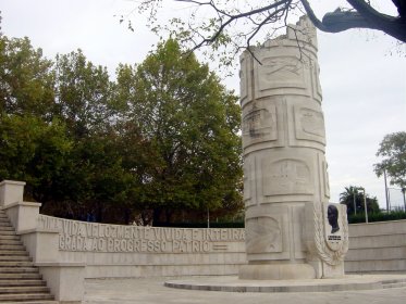 Monumento ao Engenheiro Duarte Pacheco
