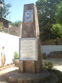 Monumento a Cândido Guerreiro