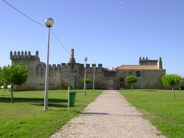 Galeria Municipal do Castelo de Pirescouxe