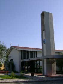 Igreja da Sagrada Família / Igreja Paroquial de Nossa Senhora dos Remédios