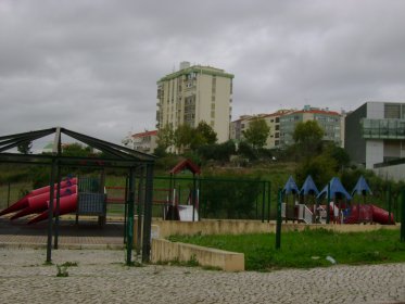 Parque Infantil na Rua Maria Lamas