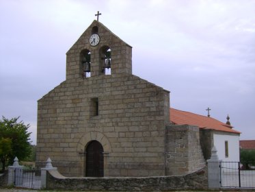 Igreja Matriz de Urrós