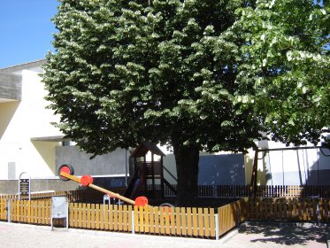 Parque infantil da Praça Comandante José Requeijo