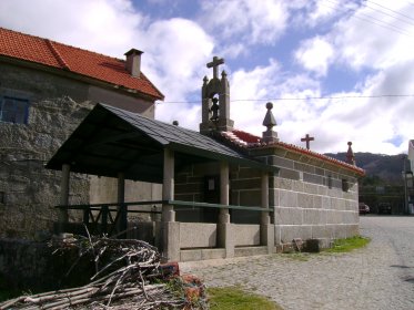 Capela de Nossa Senhora do Amparo / Capela de Pioledo