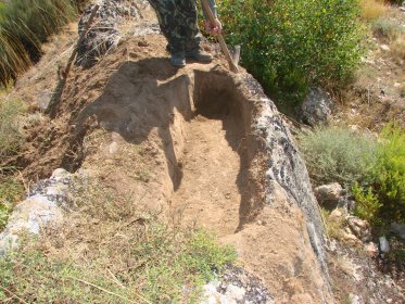 Sepultura Antropomórfica de Monte das Cotas