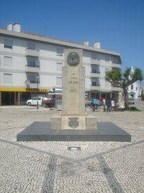 Monumento em Homenagem ao Almirante Jaime Freixo