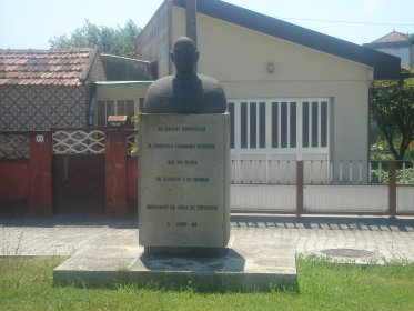 Monumento a Doutor Francisco Rendeiro