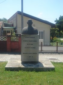 Monumento a Doutor Francisco Rendeiro