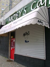 Moby's Bar