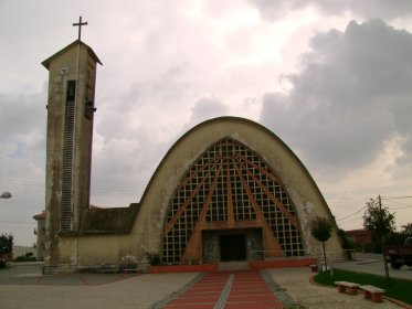Igreja de São Lourenço / Igreja Paroquial de Bustos
