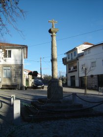 Cruzeiro de Lagos da Beira