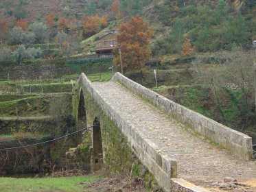 Ponte Medieval de Alvoco das Várzeas