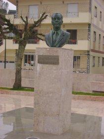 Busto de José Henriques da Cunha