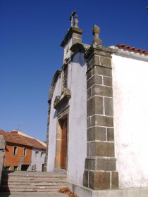 Igreja Paroquial de Vila Facaia