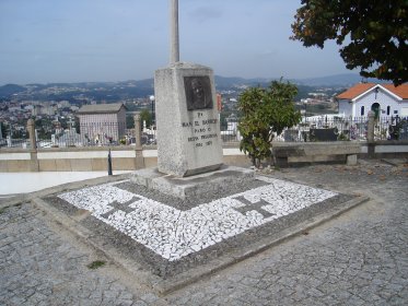 Escultura do Padre Manuel Barbosa