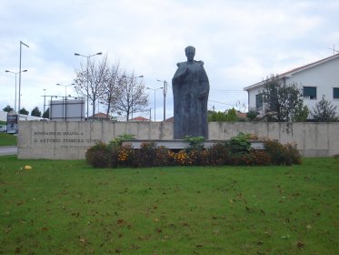 Homenagem a Dom António Ferreira Gomes