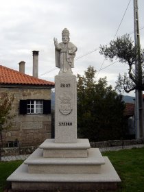 Estátua de São Pedro
