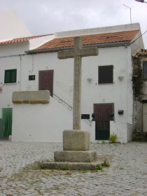Calvário de Aldeia do Bispo / Cruz do Rebolo