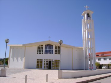 Igreja Paroquial do Arnal