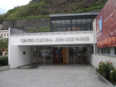 Centro Cultural John dos Passos