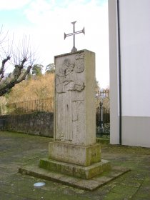Monumento aos Poetas Frei Agostinho da Cruz e Diogo Bernardes