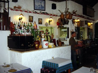 Taverna do Guedes (Green Door)