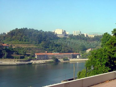 Vistas sobre o Rio Douro a partir de Miragaia