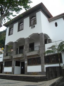 Biblioteca Fixa Calouste Gulbenkian de Porto Moniz