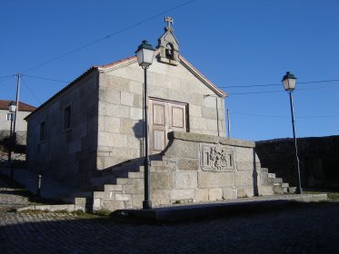 Capela de Favais / Capela Santa Luzia