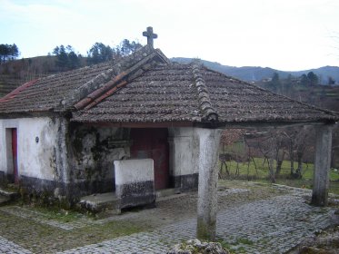 Capela da Senhora de Fontelos