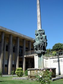 Escultura do Palácio da Justiça