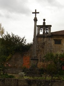 Cruzeiro da Igreja do Antigo Convento de Nossa Senhora da Oliva