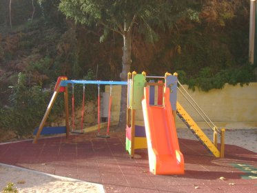 Parque Infantil de Vila Cova à Coelheira
