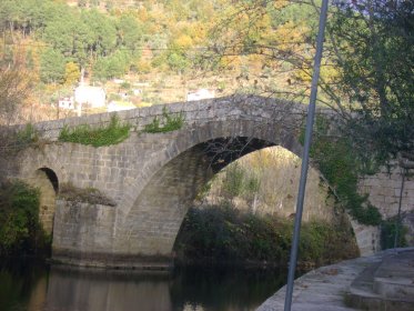 Ponte Romana de Vila Cova à Coelheira