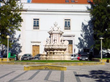 Chafariz da Praça Teófilo Braga