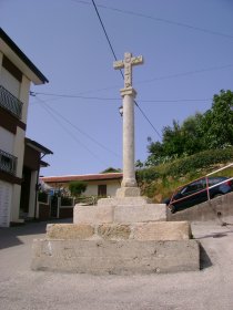 Cruzeiro de Silva Escura