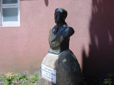 Busto de José Alfredo da Costa Azevedo