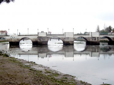 Ponte Romana sobre o Rio Gilão