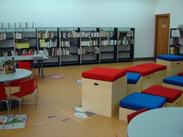 Biblioteca Municipal Tomaz Ribeiro