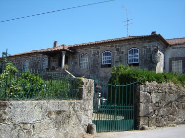 Casa Brasonada de Cavalhal de Mouraz