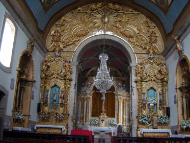 Igreja Matriz de Santiago de Besteiros