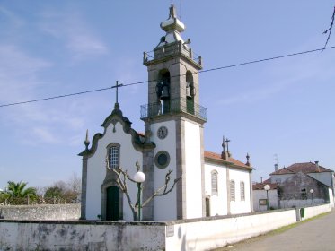 Igreja Matriz de Vila Meã