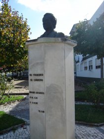 Busto de Doutor Francisco Sá Carneiro
