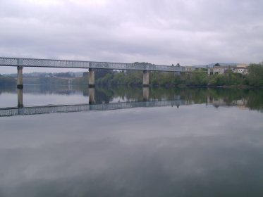 Ponte Metálica sobre o Rio Minho