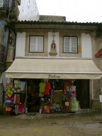 Casas com Nichos na Rua Conselheiro Lopes da Silva