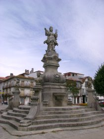 Estátua de Viana