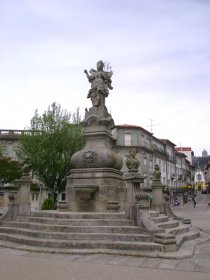 Estátua de Viana
