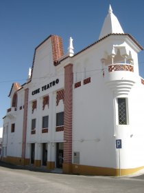 Cine-Teatro de Viana do Alentejo
