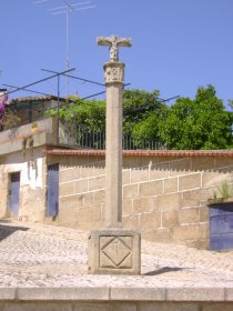Cruzeiro Medieval de Santa Comba de Vilariça